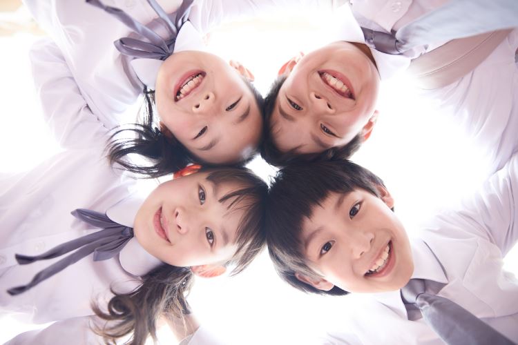 《金旭未來(lái)領袖五商學(xué)院》2020夏令營——情商營