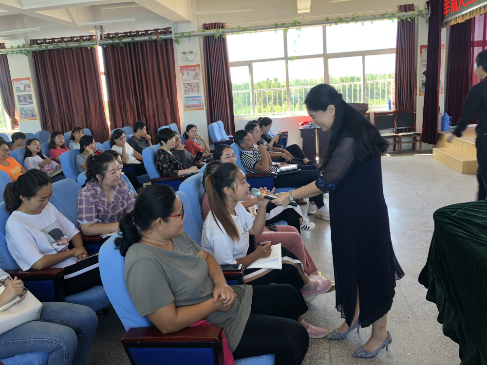 金旭教(jiào)育|教(jiào)師(shī)的情緒勞動，需(xū)要(yào)被看見